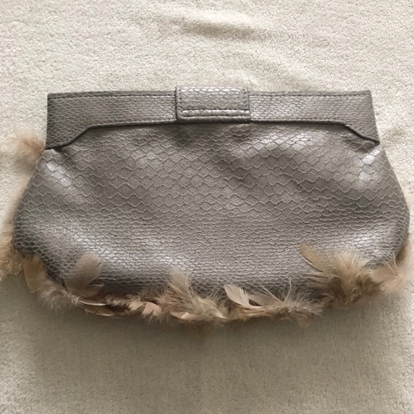ASOS feather faux suede clutch - Picture 4 of 6
